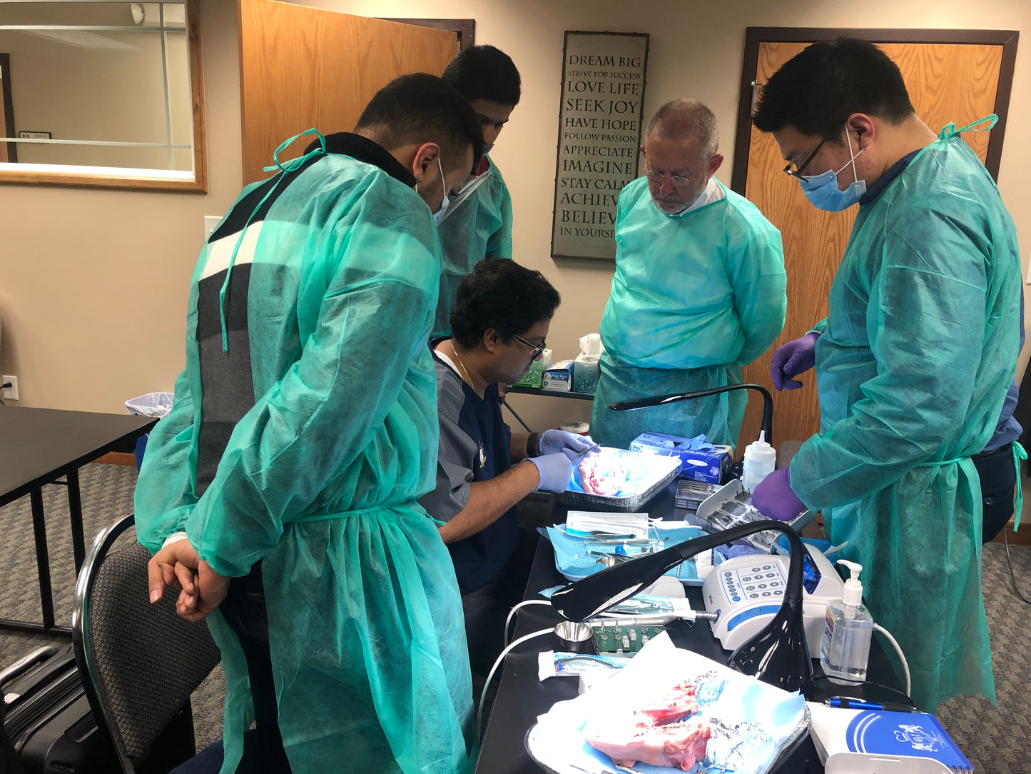 LEVEL 1 BEGINNERS COURSE IN ORAL IMPLANTOLOGY